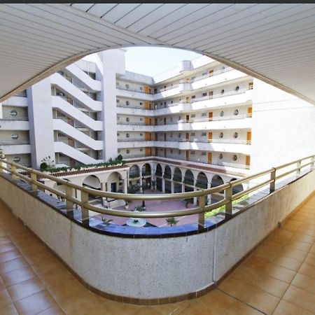 Apartamento En Salou Con 3 Piscinas Junto A Port Aventura Luaran gambar